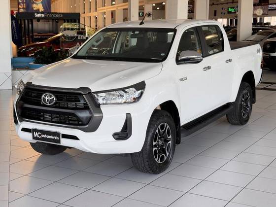 TOYOTA HILUX 2.8 D-4D TURBO DIESEL CD POWER PACK 4X4 MANUAL